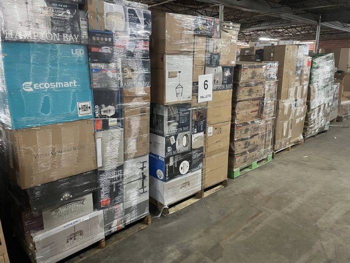 Ligting pallets lot